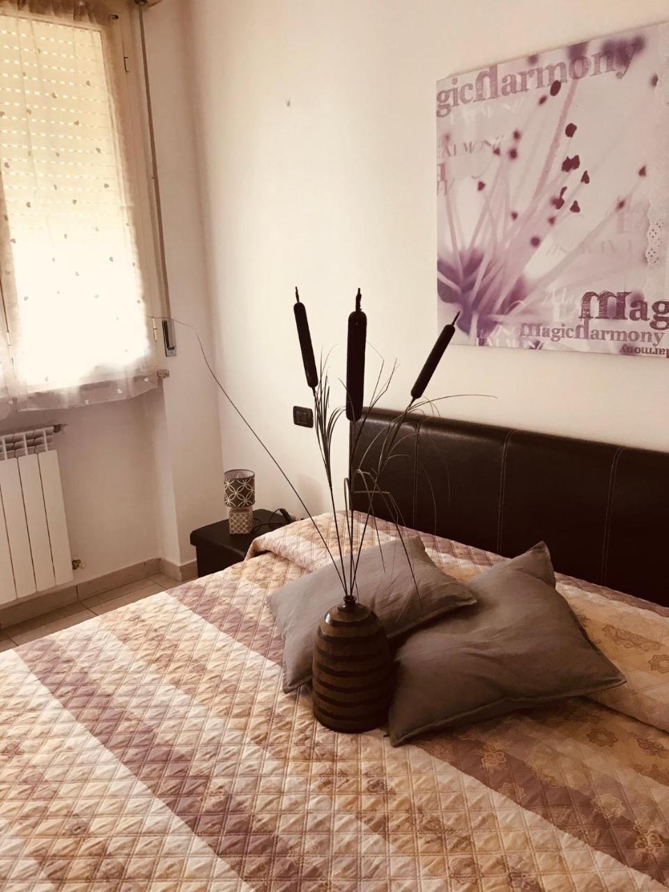 Residence Mariele Tavazzano Bagian luar foto