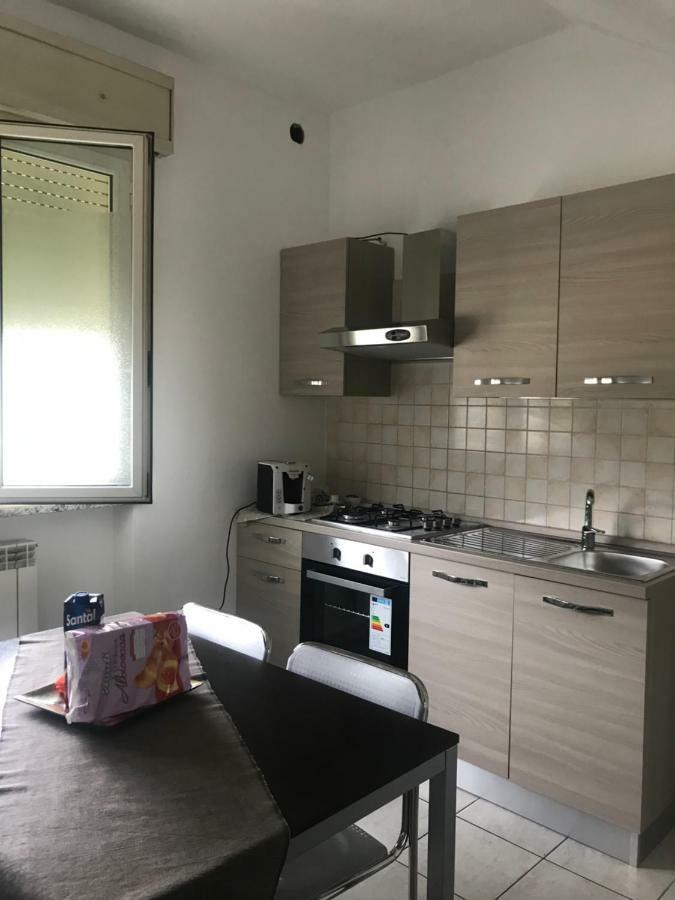 Residence Mariele Tavazzano Bagian luar foto